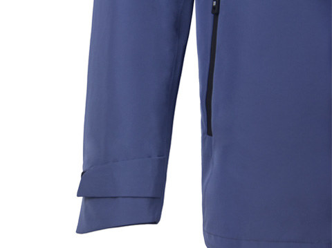 廠家定制品牌沖鋒衣，防水壓膠沖鋒衣