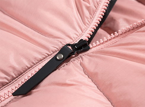 時尚女款保暖羽絨服定制生產(chǎn)代工