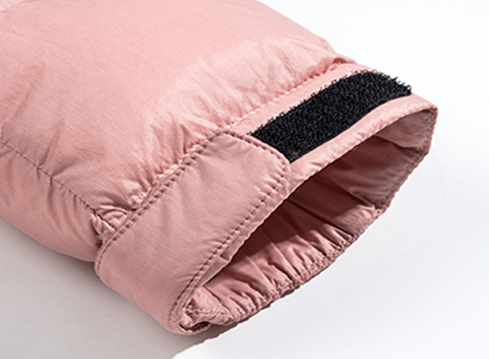 時尚女款保暖羽絨服定制生產(chǎn)代工