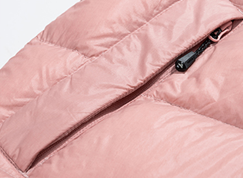 時尚女款保暖羽絨服定制生產(chǎn)代工